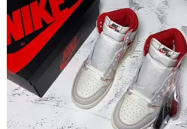 HIGH JORDAN GYM 555088-160 RETRO - 1 PHANTOM RED 0529